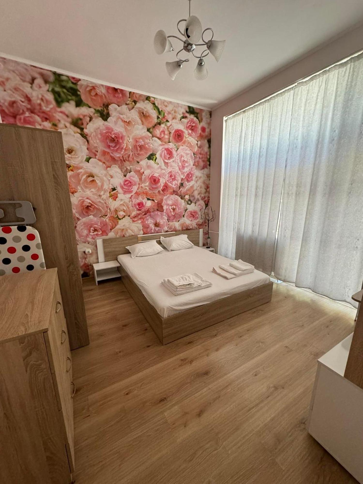 Roses Apartment Sofia