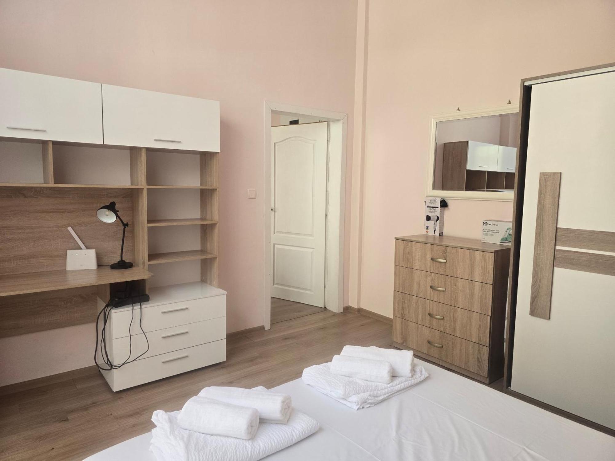 Apartament Roses *