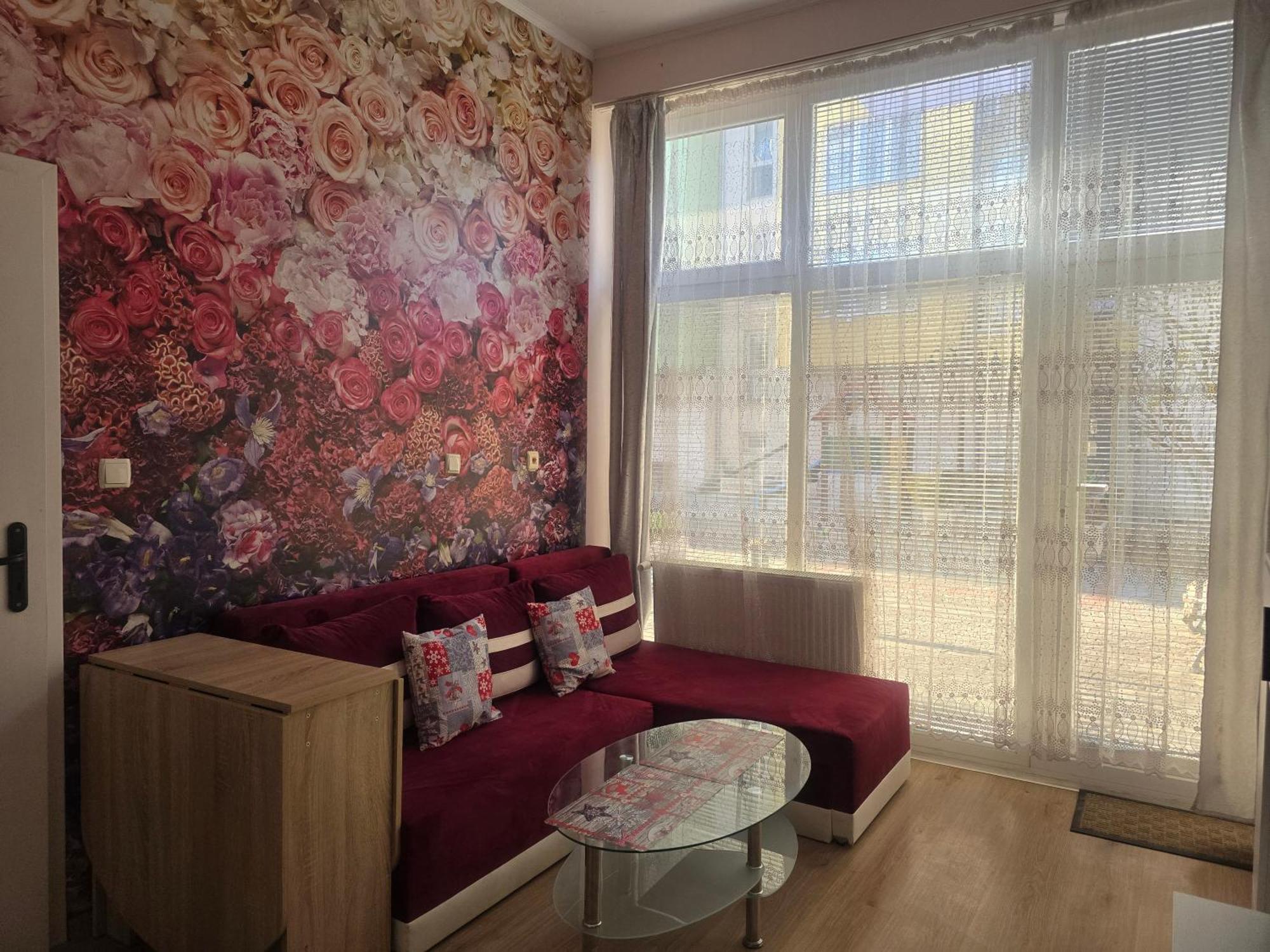 Roses Apartment *